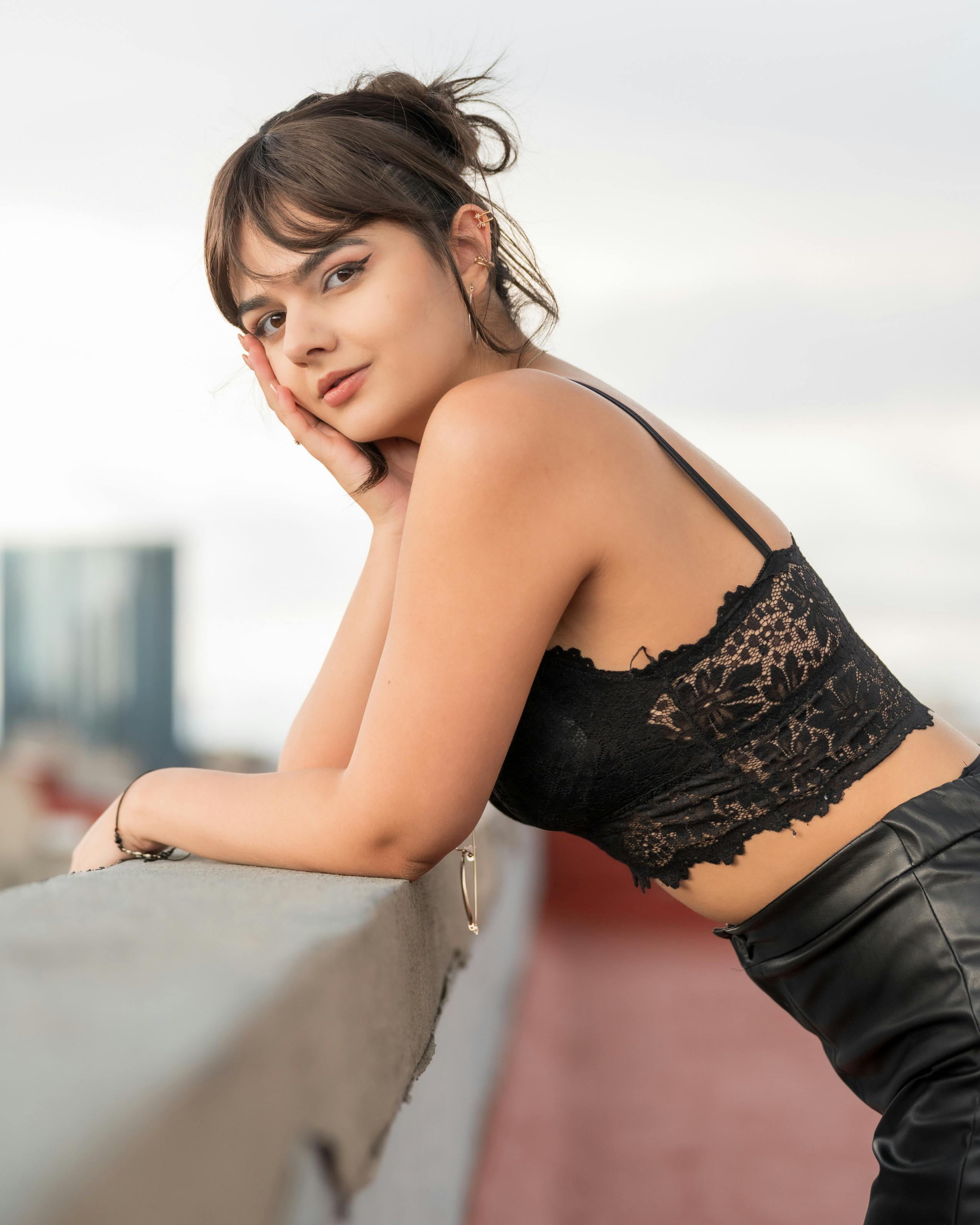 活动影像案例画面：发布会现场抓拍与现场氛围